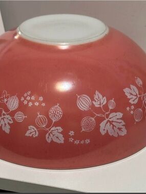 Vintage Pyrex 444 Pink Gooseberry Cinderella Bowl 4Qt | 1950s Collectible